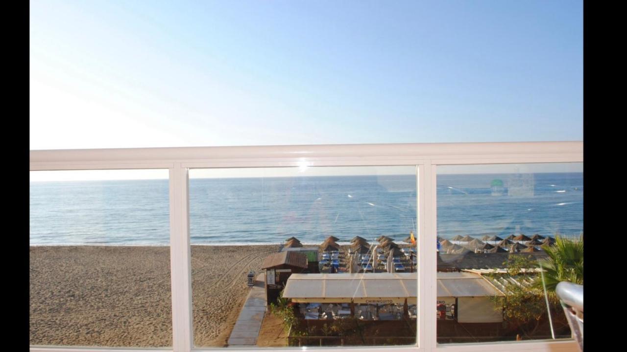 Beachfront Apartment In La Cala De Mijas Kültér fotó