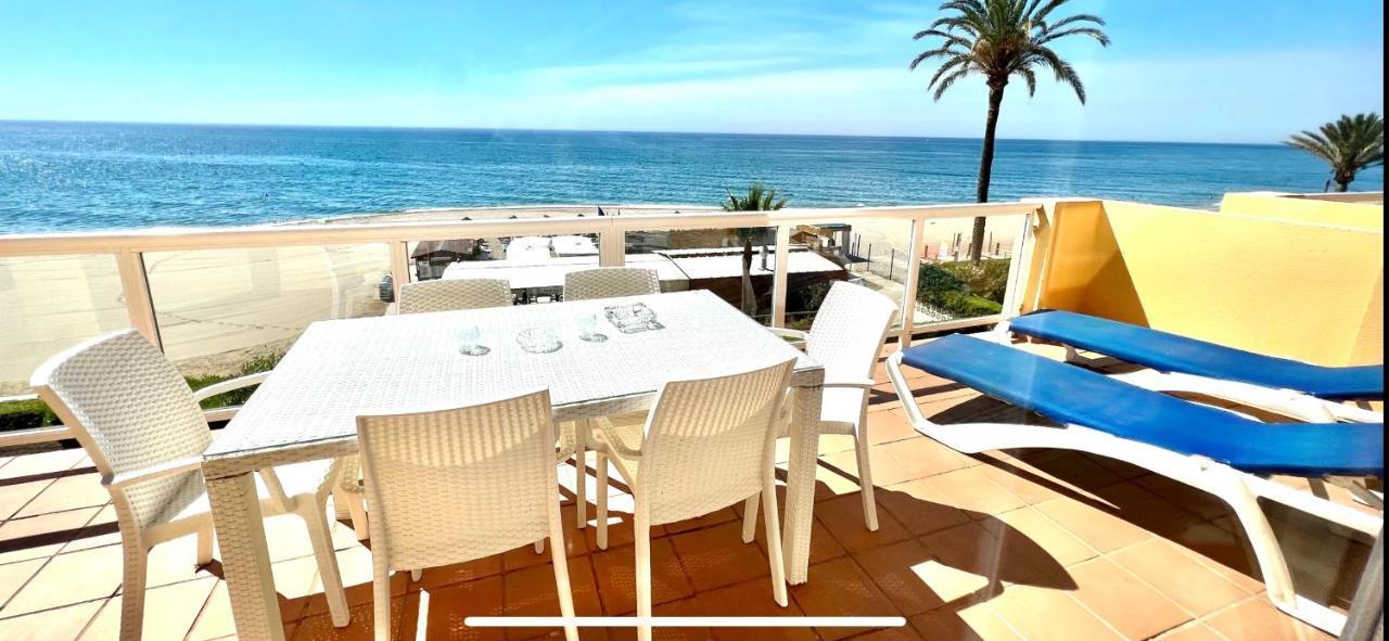 Beachfront Apartment In La Cala De Mijas Kültér fotó