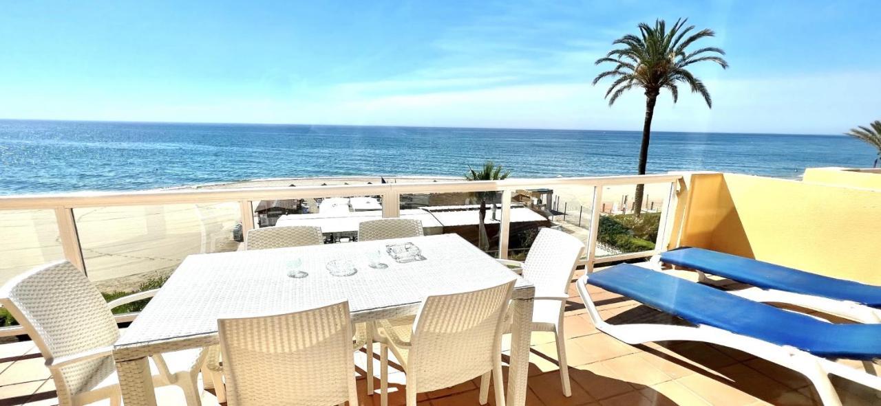 Beachfront Apartment In La Cala De Mijas Kültér fotó